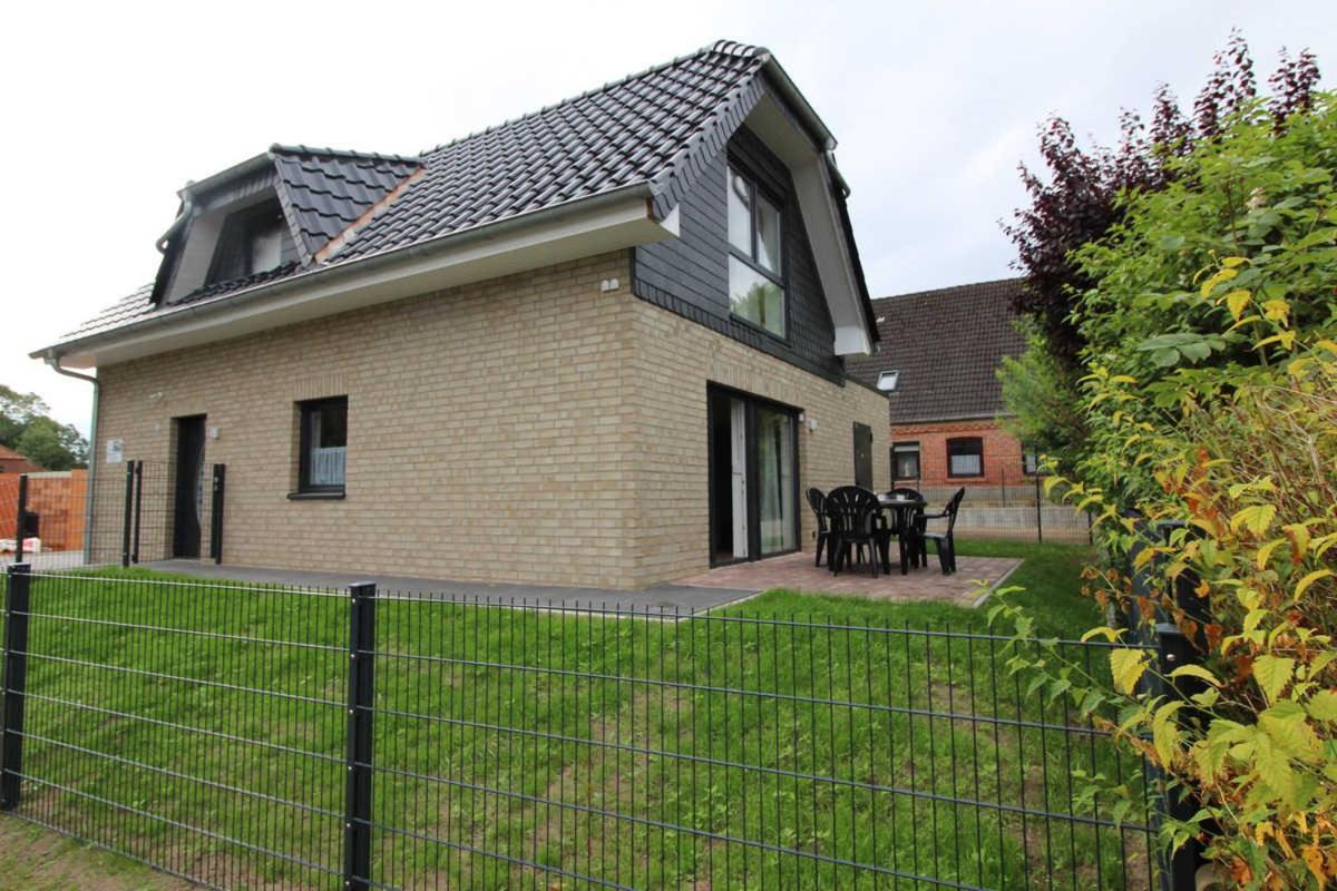 Ferienhaus Lanah Wurster Nordseekuste Esterno foto