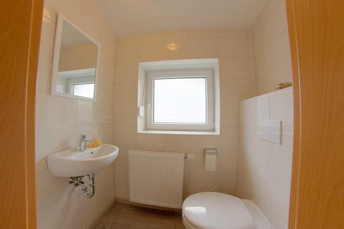 Ferienhaus Lanah Wurster Nordseekuste Esterno foto
